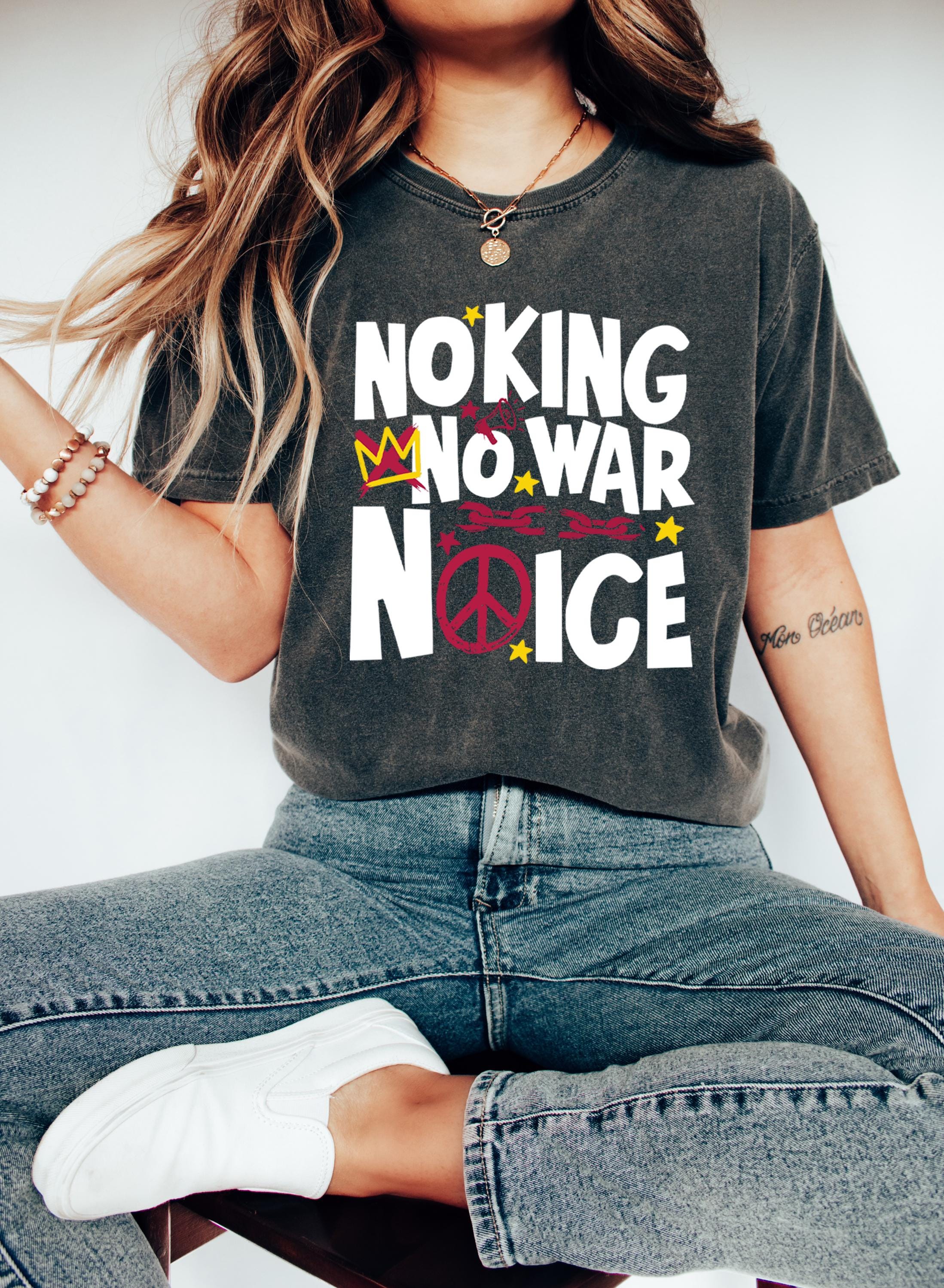 No Kings No Masters Protest T-Shirt – Political Graphic Tee